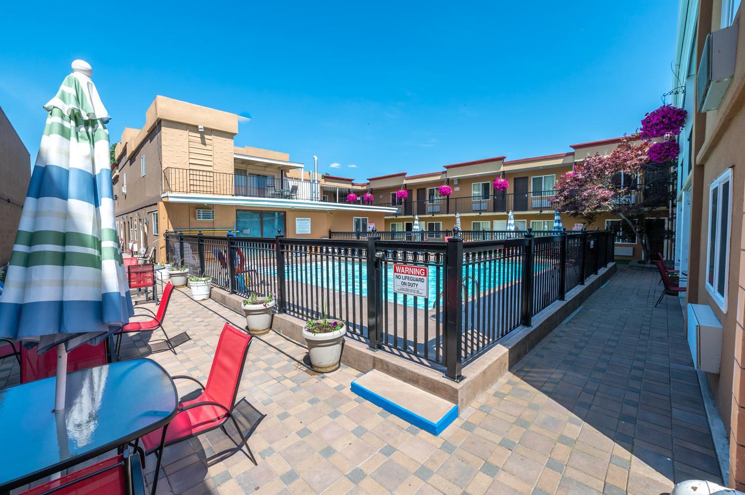 Sahara Courtyard Inn פנטיקטון מראה חיצוני תמונה